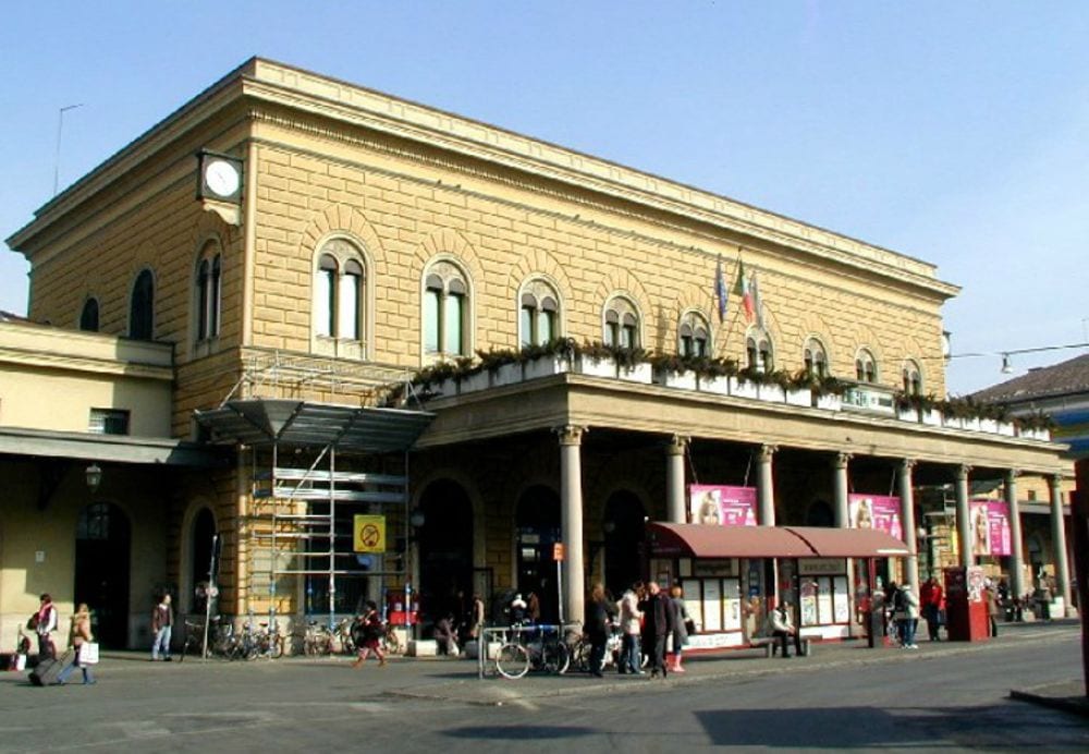 La stazione di Bologna vista dall'esterno