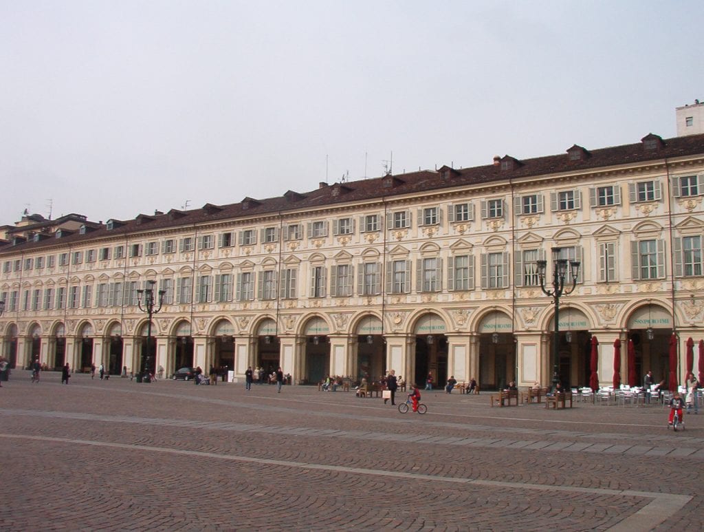 I portici di piazza San Carlo