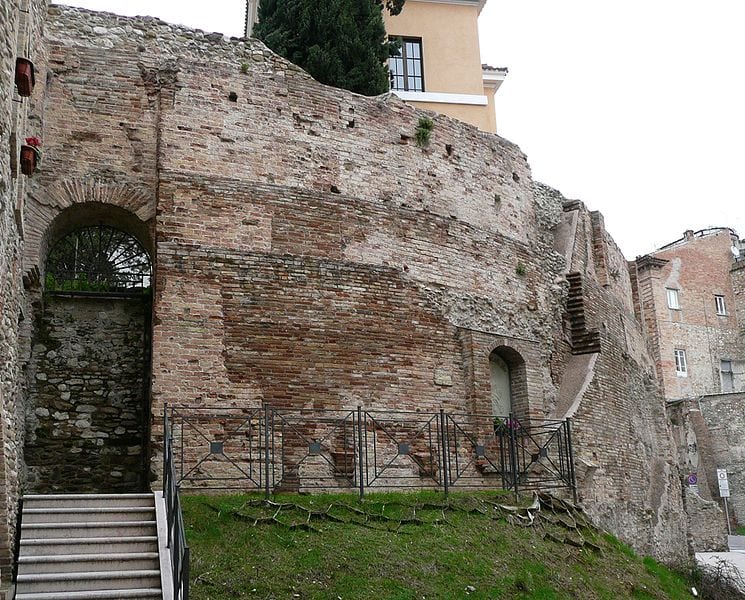 Teramo, anfiteatro romano
