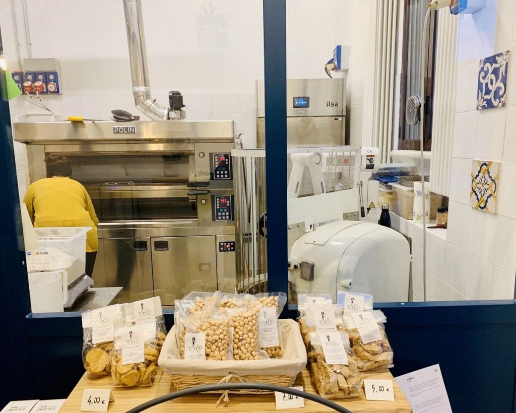 Il laboratorio del pane di Tondo a Milano