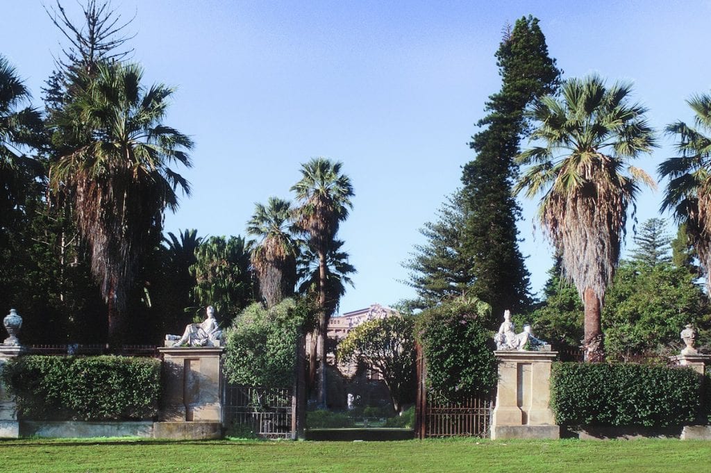 L'ingresso storico del parco di Villa Tasca