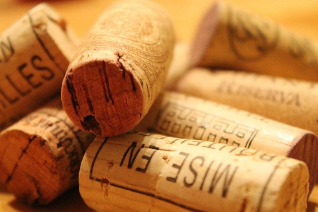 Tappi per il vino: le principali alternative al sughero 