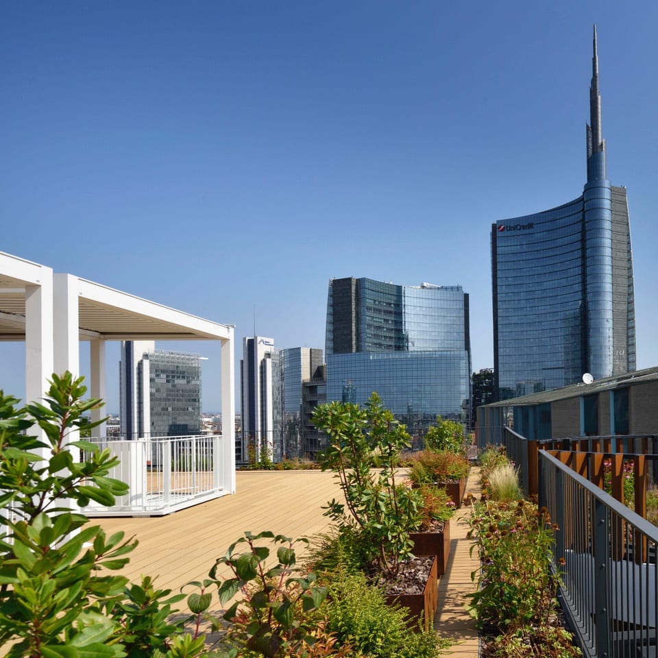 La terrazza dell'hotel Milano Verticale