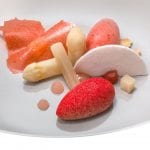 Composizione di fragole e fragoline con rabarbaro e asparagi bianchi alla vaniglia - Heinz Beck -JANEZ PUKSIC