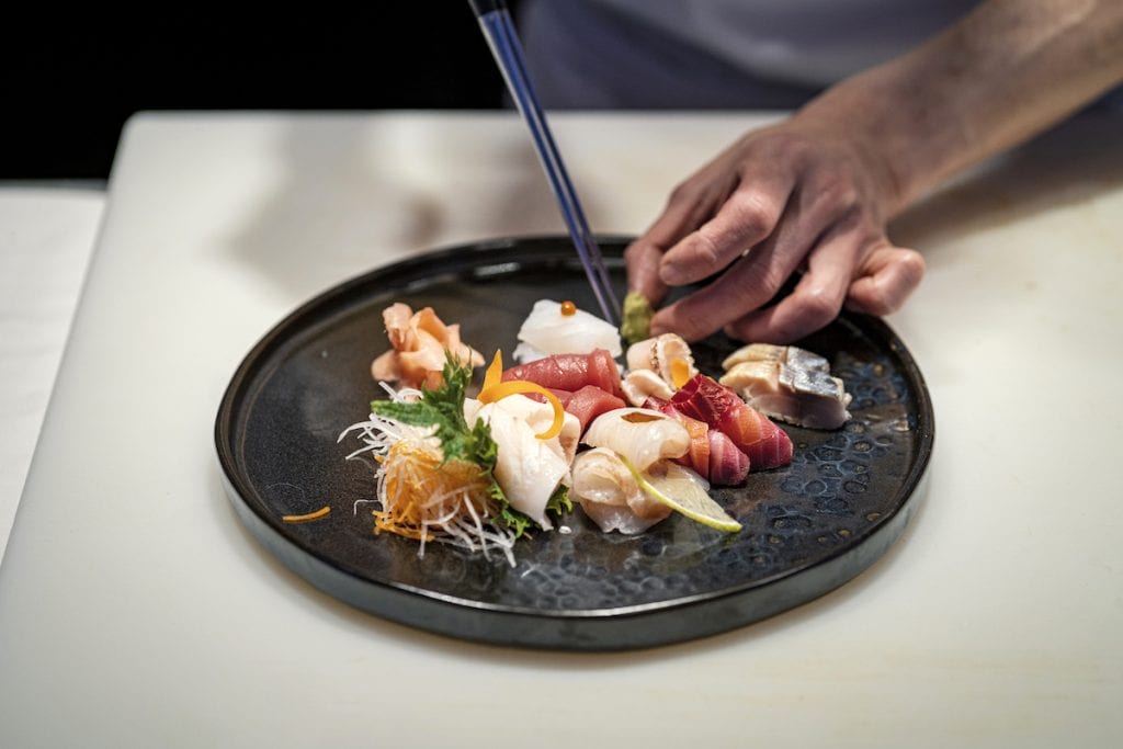 Selezione sashimi Umi - Sgombro seppia dentice salmone marinato tonno spigola ricciola