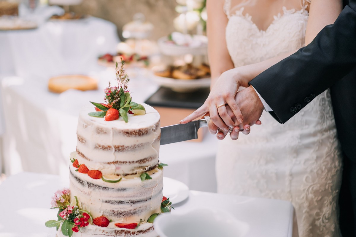 Come nasce il dolce da matrimonio? Storia e origini della torta nuziale
