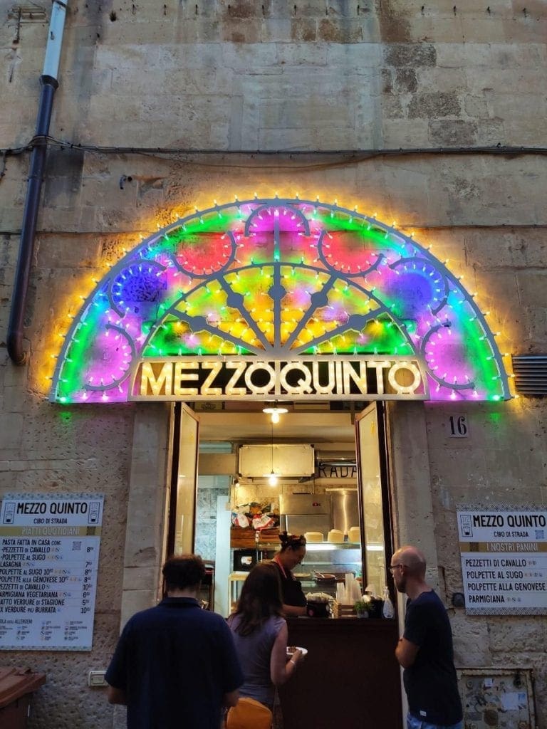 Mezzo Quinto cibo di strada