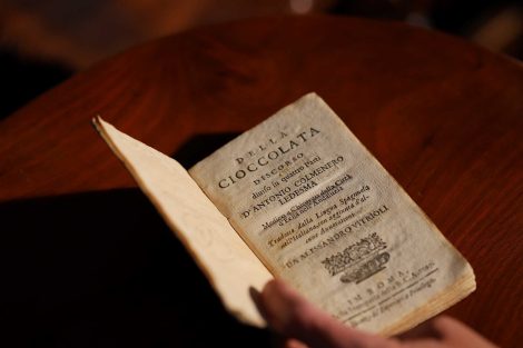 All’asta il primo trattato sulla Cioccolata: già nel ‘600 si sposava al peperoncino