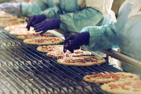 Da Michele: la mitica pizza napoletana arriva nei supermercati, in versione surgelata