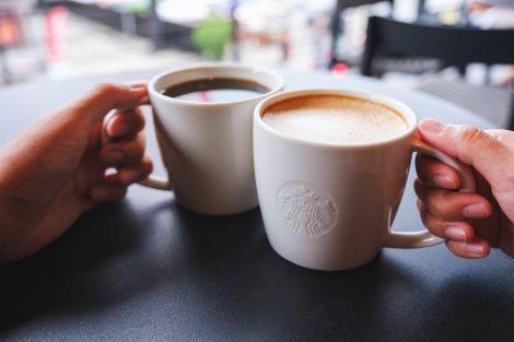 A Napoli arriva Starbucks: il gigante del Frappuccino nella terra della tazzulella