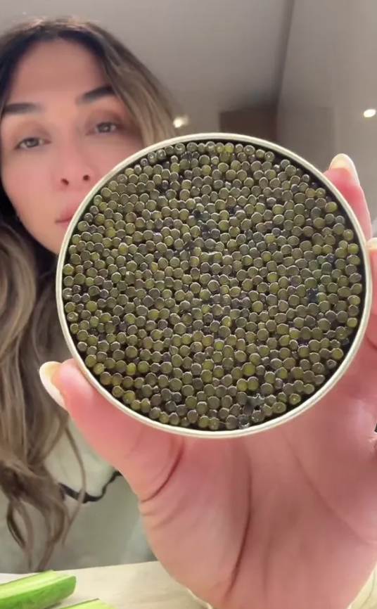 Danielle Zavlavsky la queen of caviar su TikTok