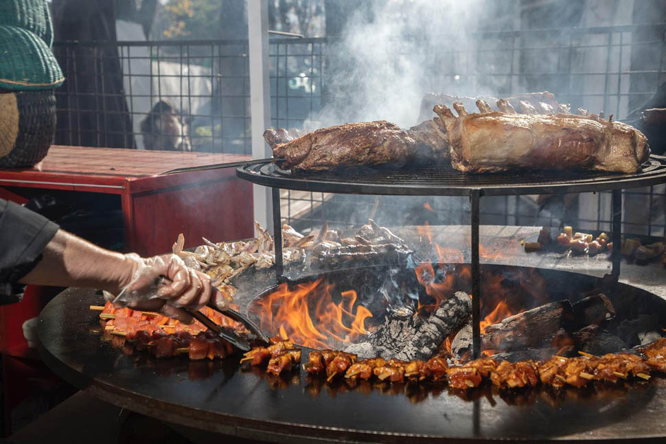 l'originale barbecue ofyr dell'ex sommelier divenuto grill master: victor diaz steakhouse los picazos