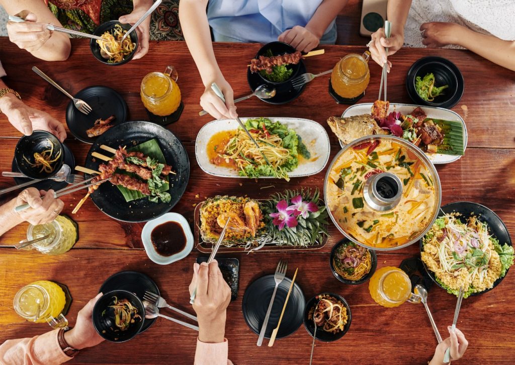 hot pot tradizione asiatica di cena in condivisione