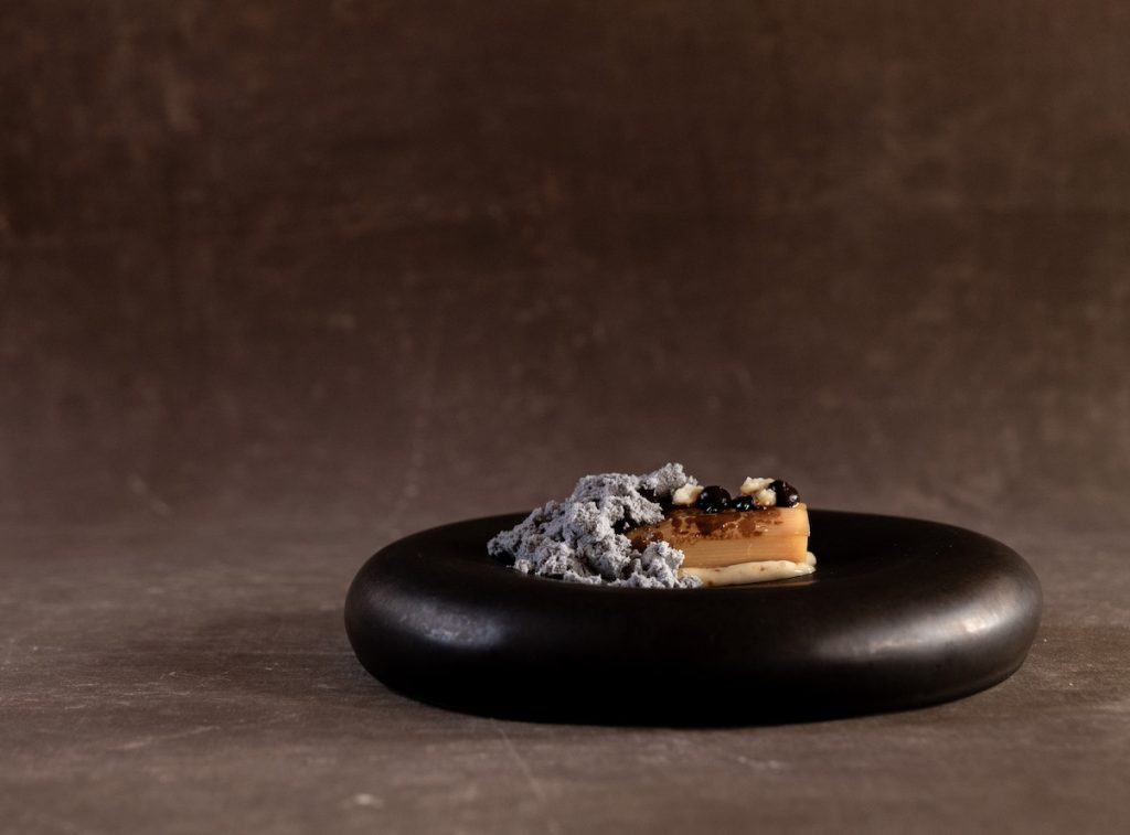 Porro tra fumo e cenere orizzontale di Francesco Sodano. Foto Beatrice Pilotto