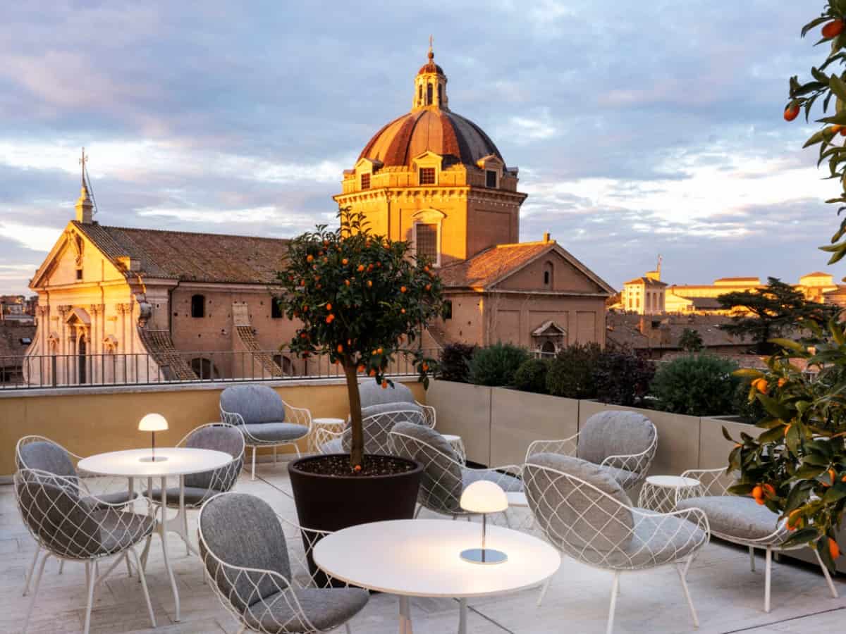 A Roma apre un nuovo albergo di lusso, con ristorante di cucina romana, davanti alla storica sede del Pci