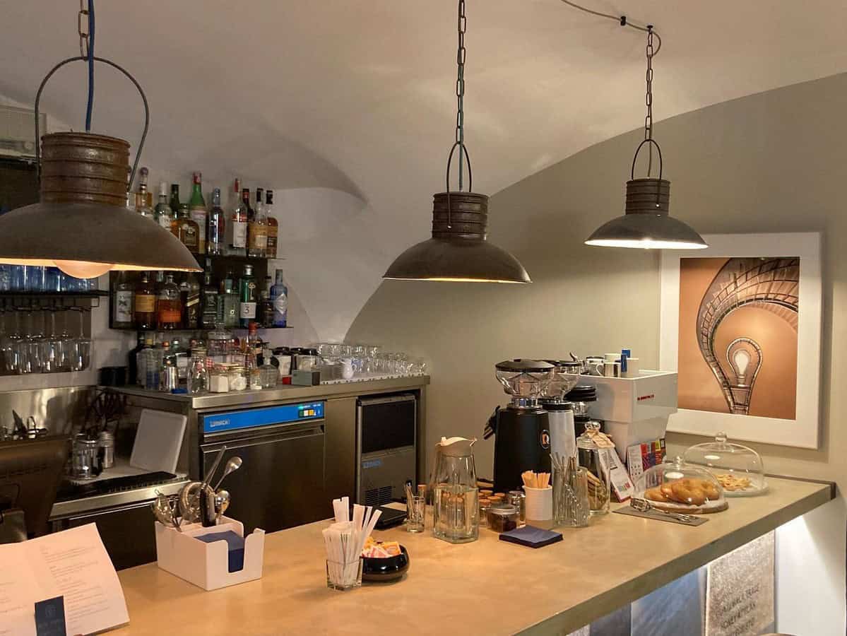 Il bar specialty nascosto in una stradina di Napoli dove il tempo “si allarga”