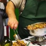 La vera cucina milanese si mangia al circolo parrocchiale di Pontevecchio. E il menu è all you can eat