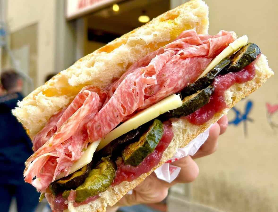 La migliore schiacciata ripiena di Firenze, lo street food che non esisteva