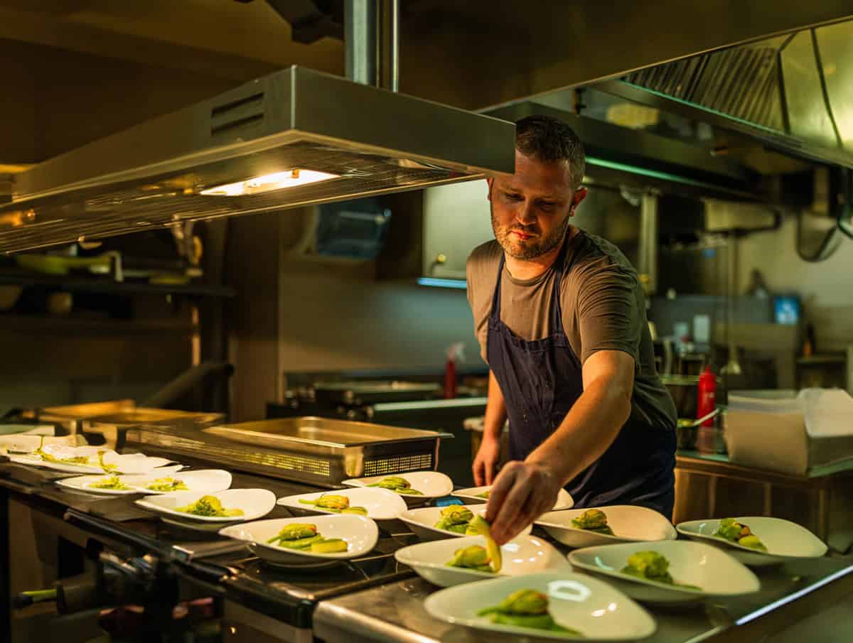 Riapre il Povero Diavolo di Torriana e diventa un'osteria sociale. Ai fornelli chef Tommaso Ferri con la sua cucina del ricordo