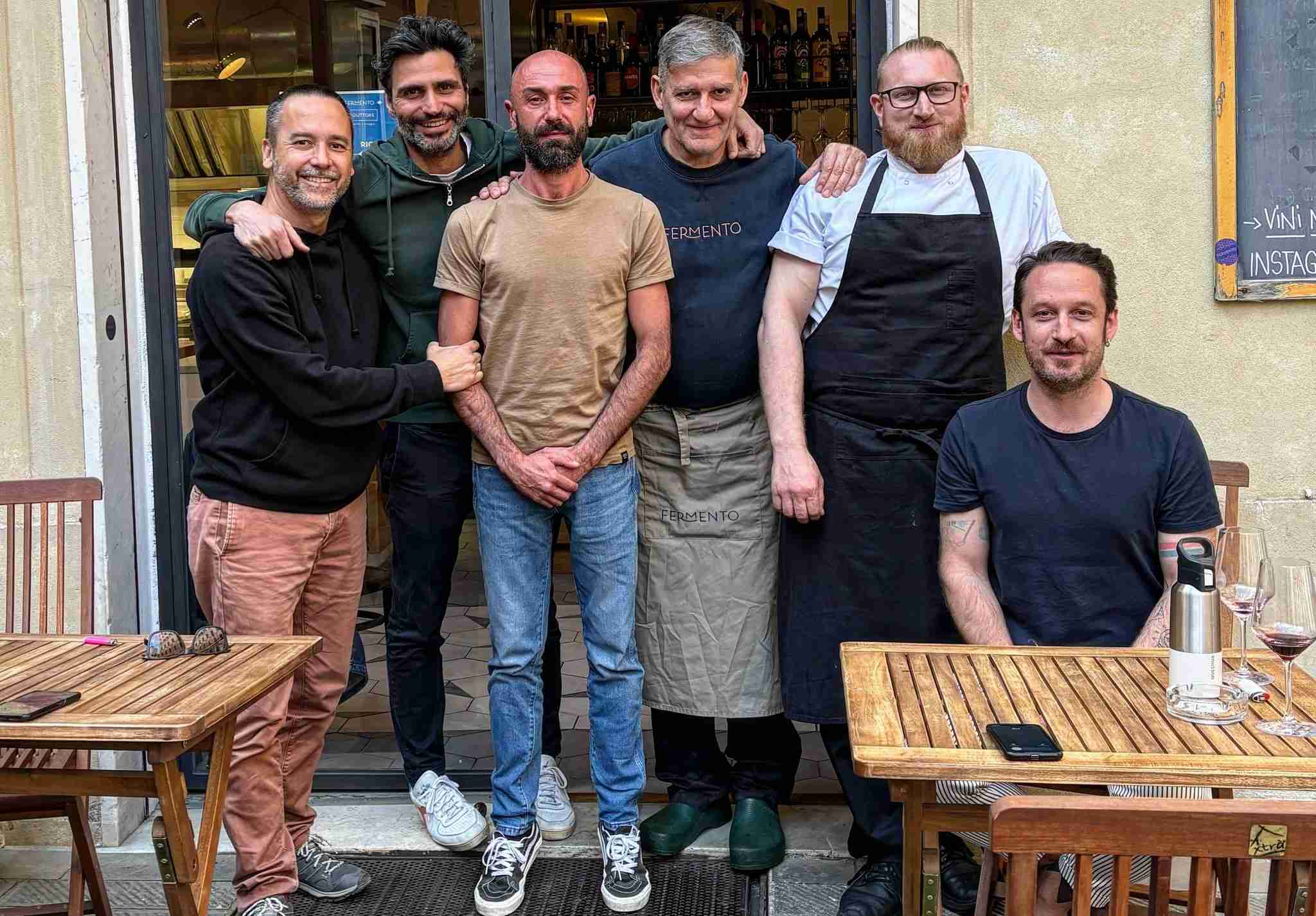 La silenziosa rivoluzione del bistrot di Camogli che punta tutto sui vini artigianali