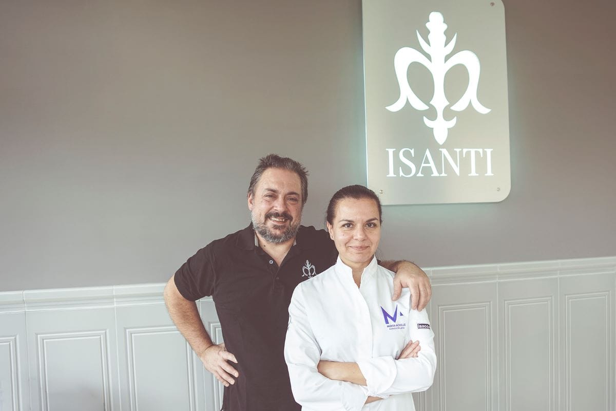 La sala da tè nascosta dentro una pasticceria che serve infusi secondo le regole inglesi e marocchine