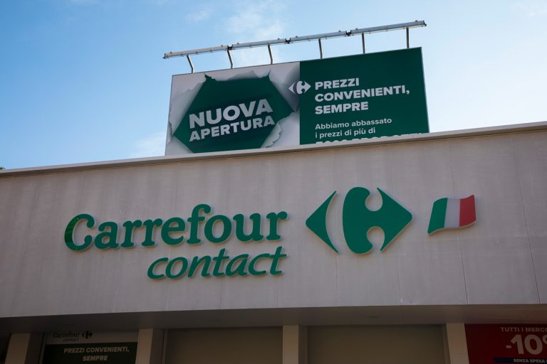 Carrefour Contact - Milano - Piazza Angilberto