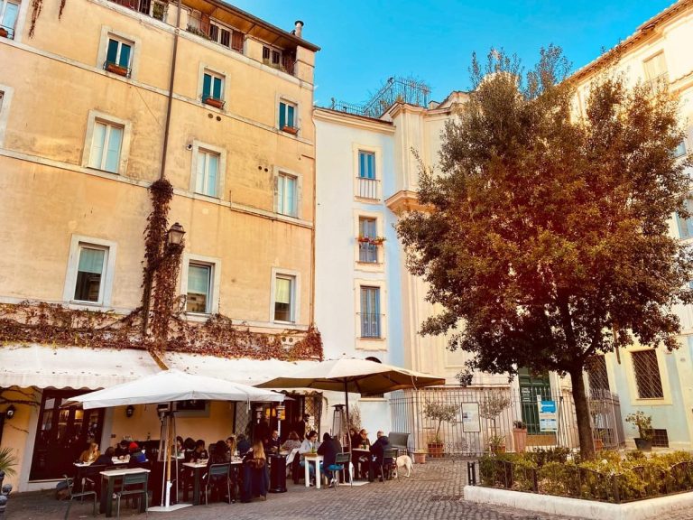 Dehors Osteria La Quercia|Dehors Camillo|Giardino Epiro|Dehors Osteria dell'Ingegno|Lo staff di Marzapane|Dehors Numa al Circo|La pizza dei Quintili|Dehors Rimessa Roscioli|Il giardino di Villa Laetitia|Dehors la Quercia|||||Il dehors di Per Me|Dehors di collettivo gastronomico|La pizza de L'Elementare|Il panino di Legs|La terrazza del Giardino dell'Hotel Eden