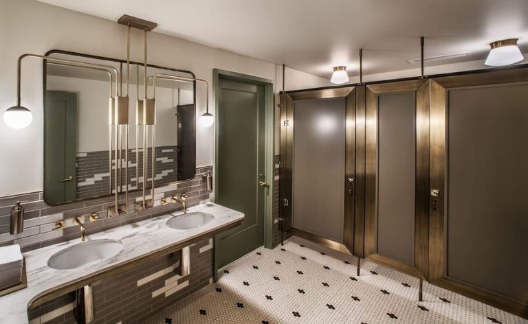 Il bagno di un locale pubblico
