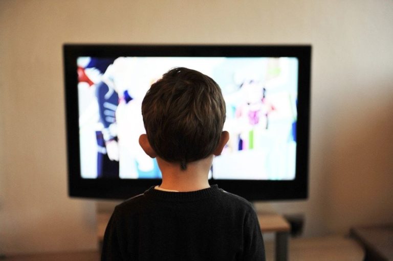 Bambino tv|Hamburger|Caramelle|