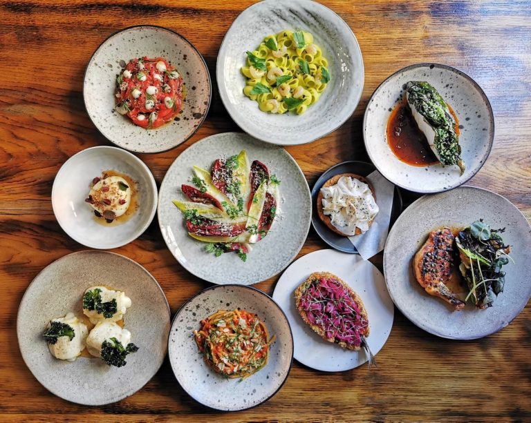 I piatti take away di Brace a Copenhagen|Un piatto di pasta ripiena da Brace a Copenhagen|La squadra di Brace