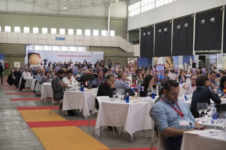 Giuria al Concours Mondial de Bruxelles|vino degustazione