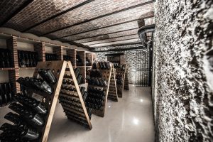 Champagne De Venoge in cantina|Alla scoperta dello Champagne De Venoge Bouteille Louis XV 1996|Alla scoperta dello Champagne De Venoge. pupitree|La maison Champagne De Venoge|Alla scoperta dello Champagne De Venoge _Princes_Rosé+étui