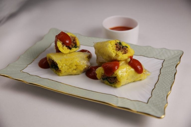 Involtini di riso allo zafferano di Carlo Cracco|Carlo Cracco con le proposte delivery di Eat with Cracco|Eat with Cracco: dessert