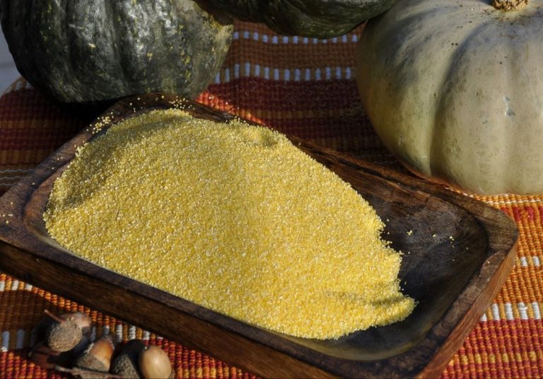 Farina di mais|polenta al sugo con salsicce|Tacos|Mais|Mais|Pane mais||