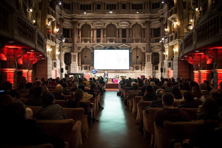 Food & Science Festival al Teatro Bibiena|quiz sul divano per le strade di Mantova