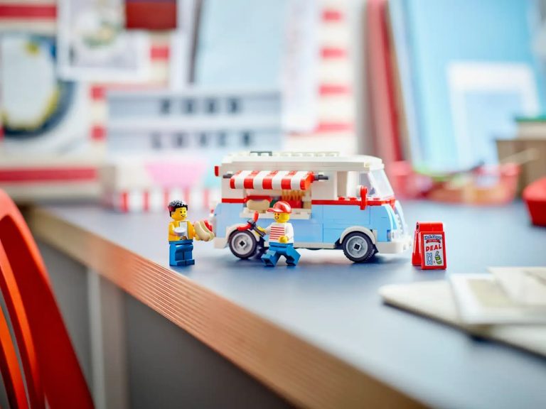 food truck lego in regalo