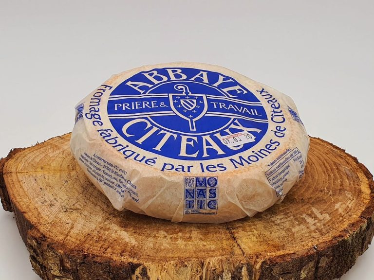Il formaggio di Citeaux|Monaco di Citeaux fa il formaggio