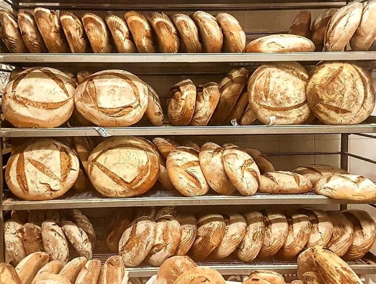 Il pane di Forno Brisa|Panetteria Giacosa|Il Forno dell'angolo di Luca Scarcella|Perino Vesco|Kruh|Tilde Forno Artigiano|Panificio Grazioli|Alain Locatelli|Crosta|Davide Longoni. Foto Pasquale Buffa|Forno Collettivo|LePolveri2|Pavè|Forno del Mastro|I Tigli|Panificio Moderno|Forno Brisa|Forno Calzolari|Forno Mollica|Lievita|Panifici Emilia Romagna: forno Brisa