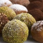 Le frittelle di Carnevale di Luigi Biasetto|La frittella allo zabaione di Biasetto|La box di frittelle di Luigi Biasetto|Frittella al tiramisù di Luigi Biasetto