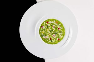Locanda Margon di Cantine Ferrari: risotto con erbe||Locanda Margon: il gambero carabiniere di Edoardo Fumagalli|Locanda Margon di Cantine Ferrari: la veranda