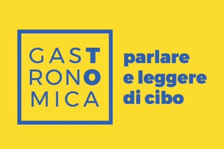 salone del libro|Vista panoramica di Torino con la Mole