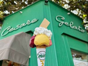 Gelato cesare a reggio Calabria|Davide Destefano di Gelato Cesare a Reggio Calabria|Gelato Cesare - fila lunga