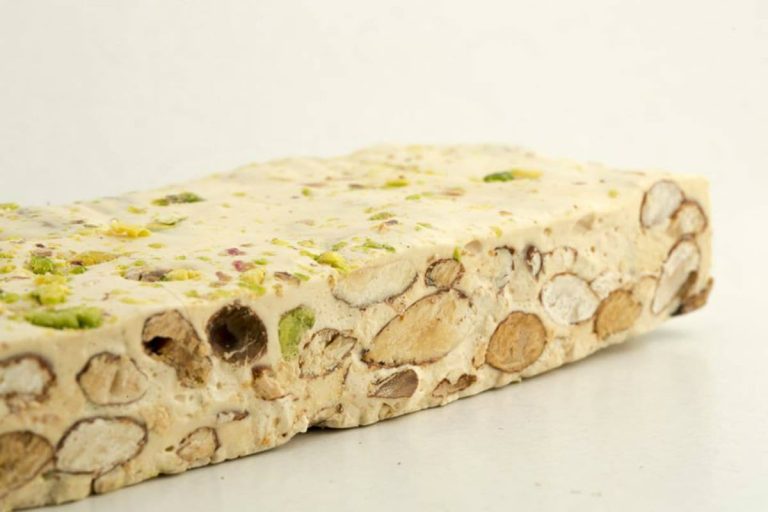 |Fichi Nuvoli|Cascina Vittoria panettone|panettone nuova dolceria|panettone sferico beverara|massimilinao prete panettone||santomiele|santomiele|Torronificio del casale