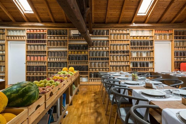 La sala colazioni di Habitat||Bianca Celano|Colazione in camera da Habitat|Una camera di Habitat a Catania
