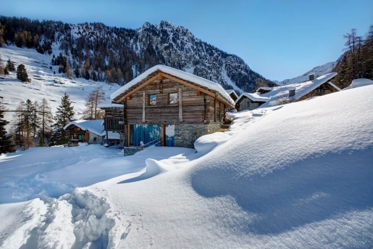 Hotellerie De Mascognaz|Uno degli chalet di Hottellerie De Mascognaz