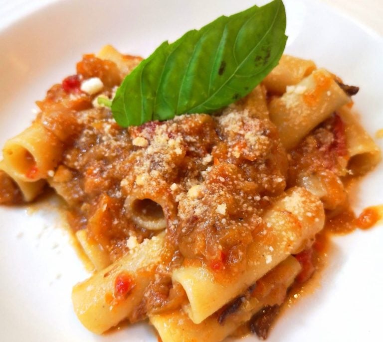 ||Un piatto di fusilli col ragù||||
