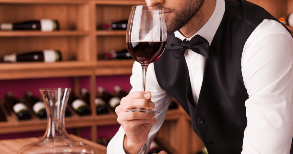 Sommelier al lavoro