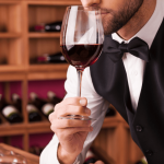 Sommelier al lavoro