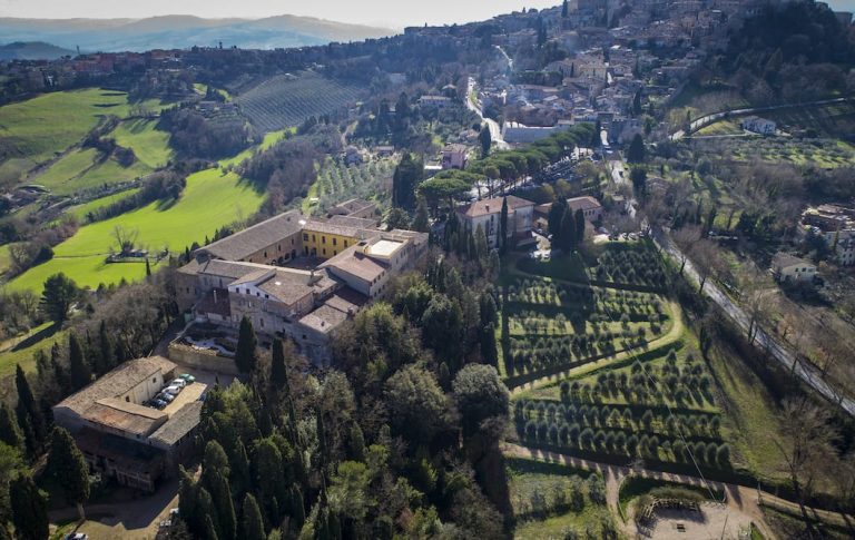istituto agrario di todi area cittadella con vista todi|pio cesare cantina|pio cesare vigneti|istituto agrario più antico italia libro|istituto agrario di todi|istituto agrario di todi foto area cittadella con vista todi|foto studenti istituto agrario todi|istituto agrario di todi foto cantina piano inferiore x quarta di copertina|istituto agrario di todi foto cantina piano superiore x copertina|istituto agrario di todi vigneti bodoglie_2019-10|istituto agrario di todi bodoglie_2019-12|istituto agrario di todi caseificio montecristo|istituto agrario di todi pian di porto|istituto agrario di todi bottega montecristo 2020|istituto agrario di todi bottiglie vini montecristo aula magna|istituto agrario di todi oliveto canonica