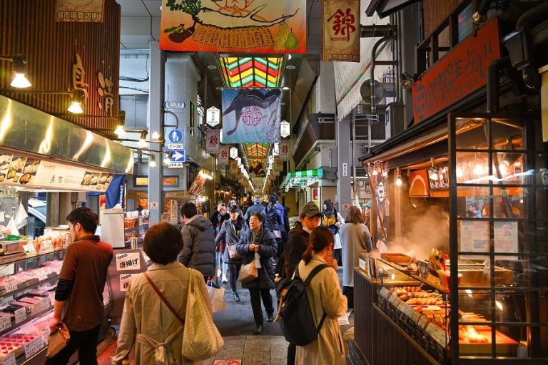 Il mercato di Kyoto|Banco del mercato a Kyoto|